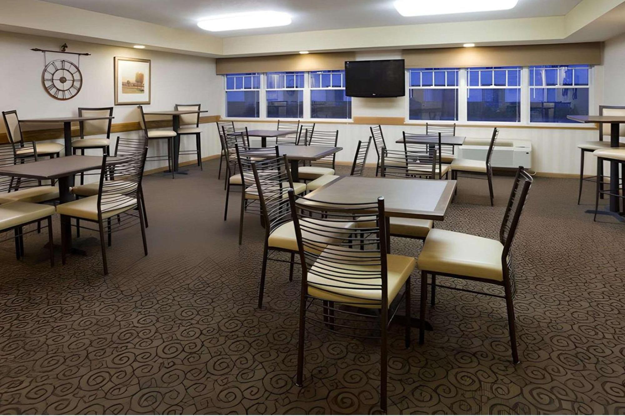 Quality Inn & Suites Stillwater Exterior photo