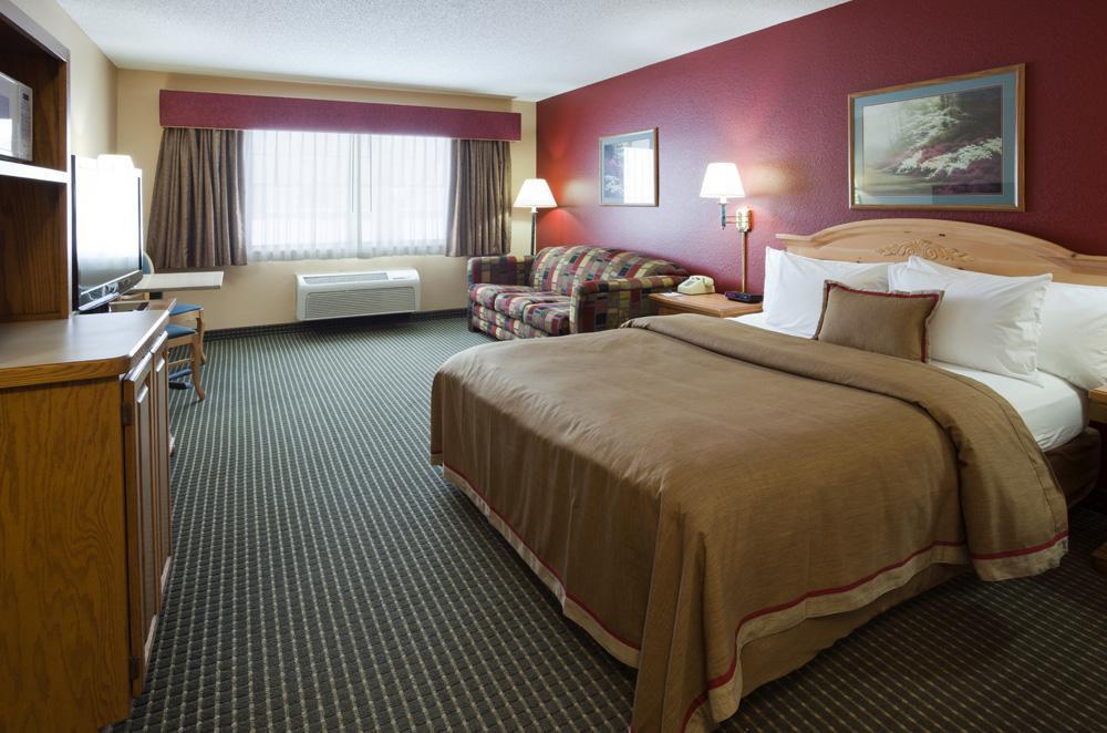 Quality Inn & Suites Stillwater Room photo